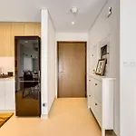 Luxury Beach View-1Bd-52/42