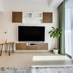 Luxury Beach View-1Bd-52/42