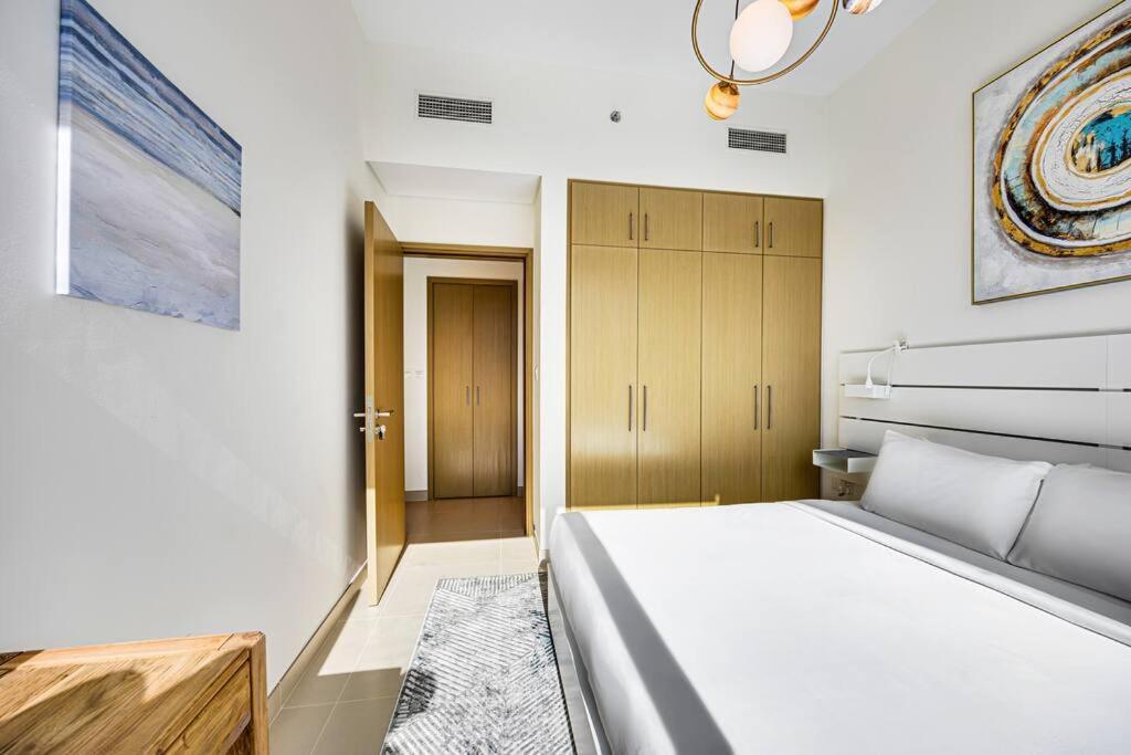 Luxury View-1bd-52/42